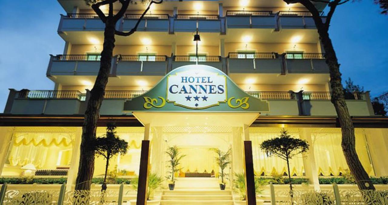 Hotel Cannes Riccione Extérieur photo