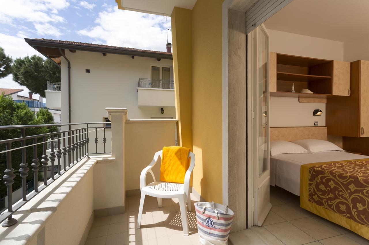 Hotel Cannes Riccione Extérieur photo