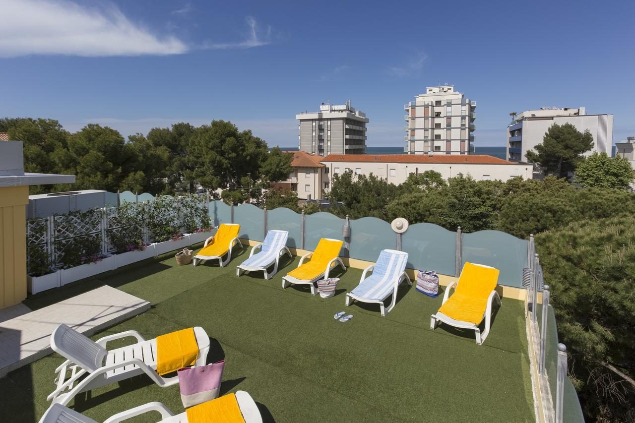 Hotel Cannes Riccione Extérieur photo